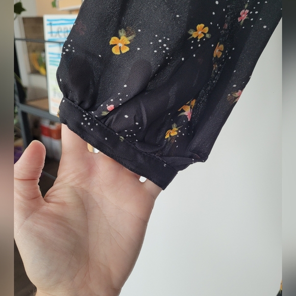 Floral long sleeved dress, size small - Picture 3 of 16